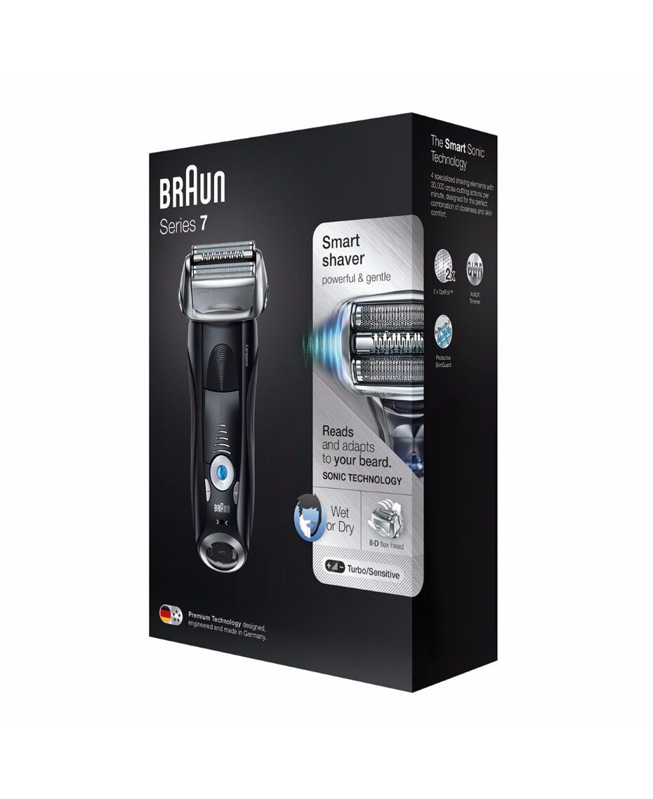 Braun | Series 7 Wet/Dry Electric Shaver Black plus Travel Case